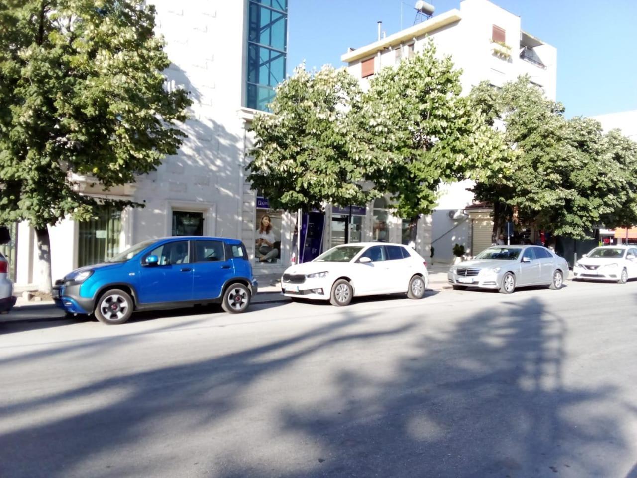 Vilma Apartment Berat Exterior photo